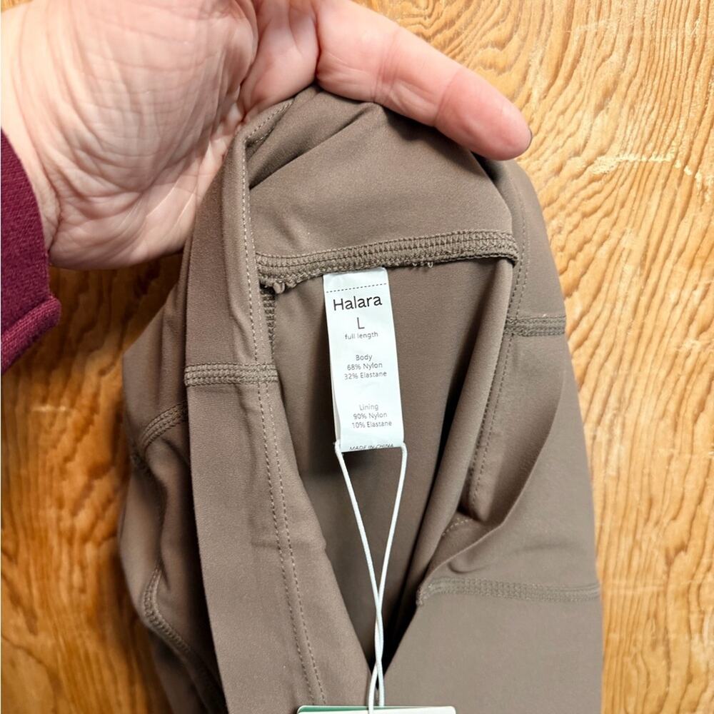 Halara Slimming Women’s Dawn Brown High Waisted leggings with pockets. - Picture 5 of 8